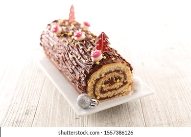 christmas yule log, chocolate cake - Shutterstock ID 1557386126