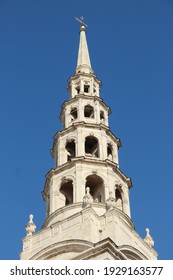 The Christopher Wren Designed Steeple, Which Possibly Inspired The Modern Wedding Cake Design, Of St Bride's Church In London, UK