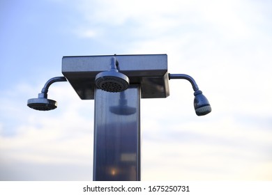 
Chrome Multiple Shower Head For Beach