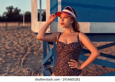 白人女性水着stock Photos Images Photography Shutterstock