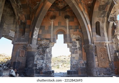 The Church Of The Holy Apostles, Ani Ruins