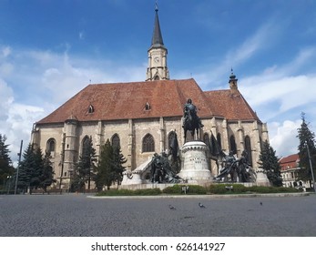 Church And Mathias Rex Statue