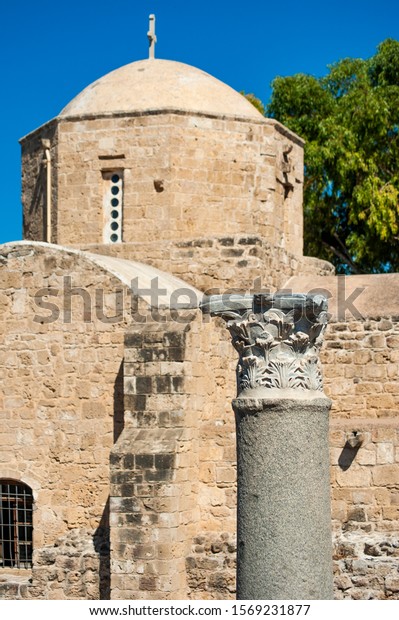 The Church of our Lady Chrysopolitissa was built in\
the 4th century on the foundations of the Roman forum. Rows of\
granite columns the Church was divided into 5 naves, and also had\
an atrium with a fo