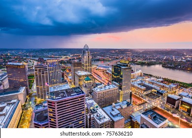 Cincinnati, Ohio, USA cityscape at twilight.