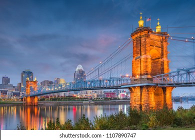 Cincinnati, Ohio, USA skyline on the river at dusk.