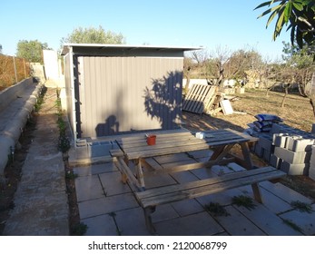 Cinder Block Garden Shed Bar Construction