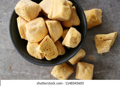 Cinder Toffee Lumps