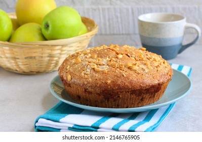 Cinnamon Apple And Nut Tea Cake