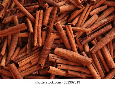 Cinnamon sticks - Shutterstock ID 531309313