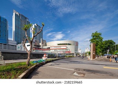 Ciputra World Shopping Business And Apartment At Mayjen Sungkono Road In Gunung Sari Dukuh Pakis, Surabaya Indonesia. Captured In November 26th, 2016.