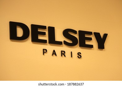 delsey paris logo