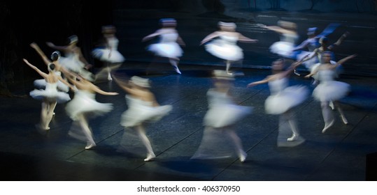 Circle of swan girl in the performance of Swan Lake of Pyotr Tchaikovsky and Petipa