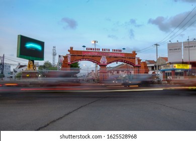 Cirebon, Indonesia - Desember 18 2019 : Archway Batik Trusmi Plered Cirebon