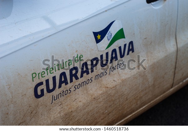 City hall logo\'s in a car\
Guarapuava/Parana/Brazil\
07/05/2019