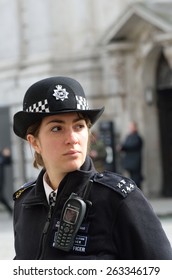 CITY OF LONDON ENGLAND 13 March 2015: Policewoman On Duty