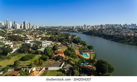 City Of Londrina In Paraná Brazil, Homage To London In England Here In The Tupiniquim Country, On A Beautiful Sunny Day.