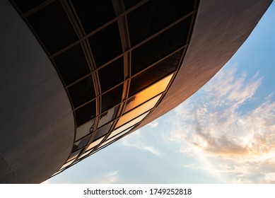 City Of Niterói, State Of Rio De Janeiro / Brazil South America. 25/09/2017
Icaraí Beach And MAC Contemporary Art Museum By Architect Oscar Niemeyer.