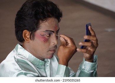 City Of Surabaya, State Of Indonesia. March 8, 2015. The Traditional Indonesian Dance Kuda Lumping Performers Wearing Make Up Before Dancing