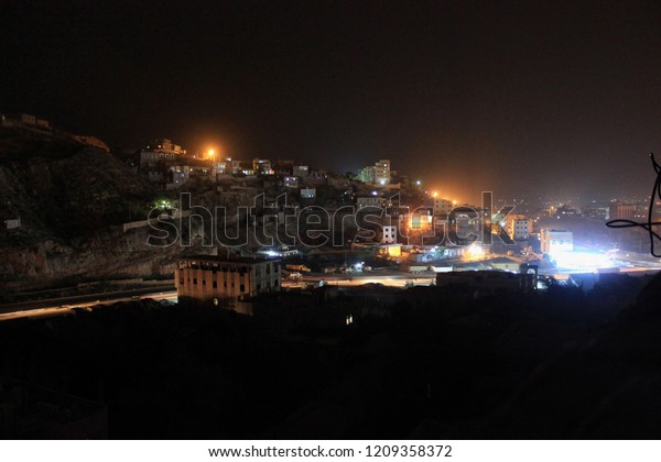 The city that does not\
sleep - Yemen
