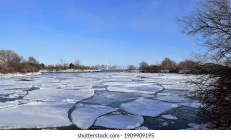 City Of Toronto In Winter, Lake Ontario Frozen