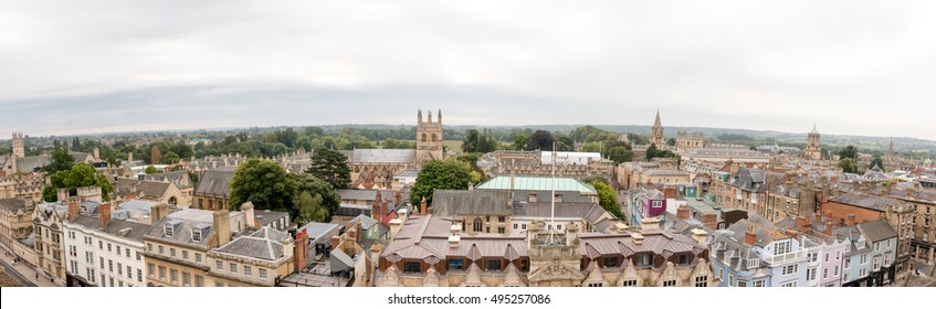 Cityscape of Oxford, a city in South East England, county town of Oxfordshire and home of University of Oxford.