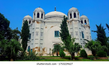 Civil Secretariat Punjab, Lahore, Pakistan - July, 31, 2018: TOMB OF ANARKALI Located At Lower Mall Lahore.
For Many Anarkali (real Name, Sharif Un Nisa Aka Nadra Beghum) Is A Myth.