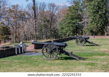 Civil War Cannons at Chatham Manor, Fredericksburg, Virginia, USA, Fredericksburg, Virginia