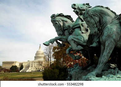  Civil War Memorial Statue In Front O The US Capitol Building, Washington, DC. Horses 