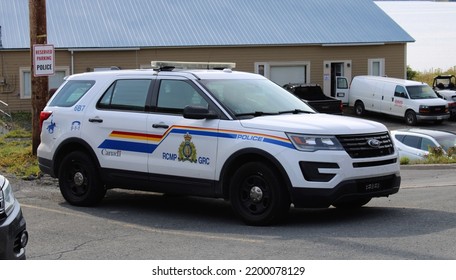 Clarenville Newfoundland And Labrador - Sep. 09, 2022 - A Royal Canadian Mounted Police RCMP SUV Cruiser Parked In Front Of The Provincial Court House In Clarenville.