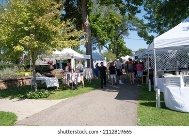 Clarkston MI US 09.18.2021: Art And Craft Fair In A Small Town