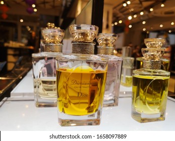 1,931 Dior perfume Images, Stock Photos & Vectors | Shutterstock