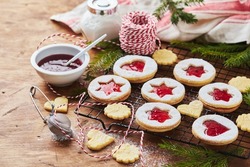 Classic Linzer Christmas Cookies With Raspberry Or Strawberry Jam