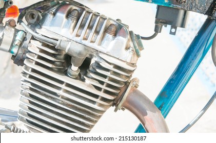 Classic motorcycle engines 