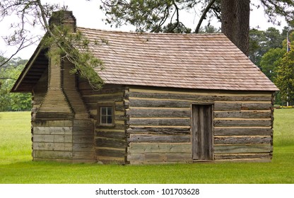 One Room Cabin Images Stock Photos Vectors Shutterstock