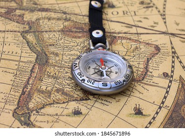 4,703 Australia compass Images, Stock Photos & Vectors | Shutterstock