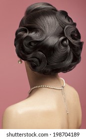 Classic Wedding Hairstyle. Beautiful Bridal Hairdo. Vintage Retro Style Hairdo