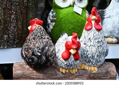 1,075 Hen figurine Images, Stock Photos & Vectors | Shutterstock