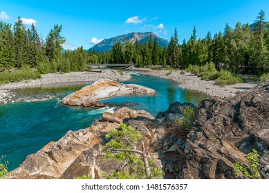 Cle Elum River Flowing Through Salmon La Sac, Washington 