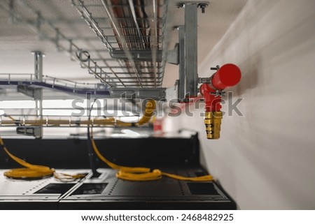 Clean agent fire suppression system used in data centers, backup battery rooms, electrical rooms (under 400 volts), sub-floors or tape storage libraries.