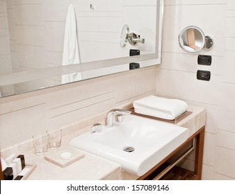 Clean Hotel Bathroom Sink And Faucet