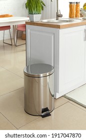 Clean Trash Bin In Modern Kitchen