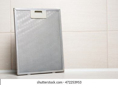 Cleaned aluminum mesh filter for cooker hood