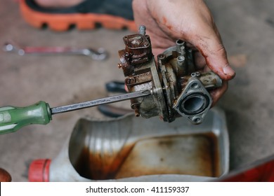 Cleaning Carburetor