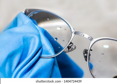 Cleaning Glasses Lens To Be Clean, Clear