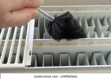 Cleaning The Heater Or Radiator With A Brush