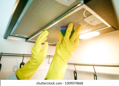 cleaning kitchen hood with special tools