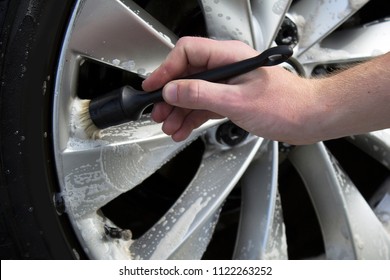 Cleaning/Polishing Car Rims And Tires