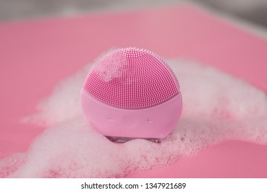 Cleansing Brush For The Face.