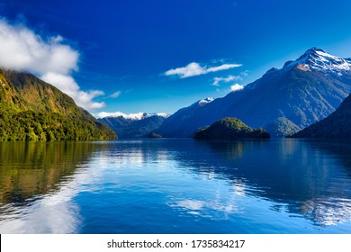 Clear and amazing morning at Doubtful Sound on cruise ship in New Zealand Fjiordland