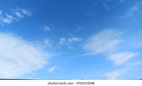 Ciel Bleu Clair Images Photos Et Images Vectorielles De Stock Shutterstock